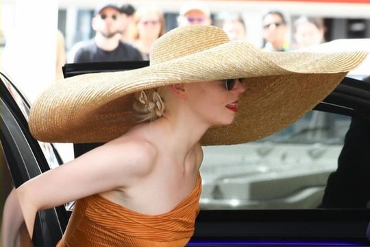 Ai làm khuynh đảo Cannes?