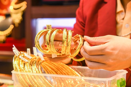 Giá vàng hôm nay 20/5, dự báo leo lên mức cao nhất mọi thời đại