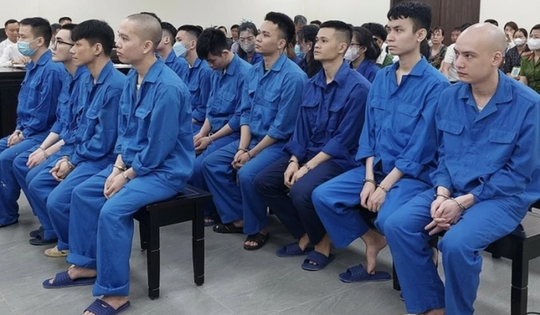 21 bị cáo lừa đảo, rửa tiền ở Việt Nam lãnh án, kẻ cầm đầu người Trung Quốc bị truy nã