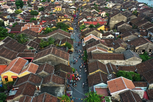 Hội An cho phép hộ dân phố cổ đón khách ăn ở cùng