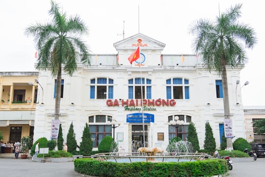 Hải Phòng chạy thử nghiệm tour du lịch  “Chuyến tàu thăm cảng"