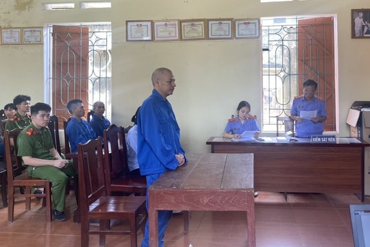 Chống người thi hành công vụ, hủy hoại tài sản, Nguyễn Danh Minh ở Thanh Hà bị phạt 24 tháng tù giam