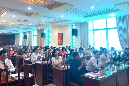49 học viên tham gia khóa bồi dưỡng kiến thức kinh điển Mác – Lênin, tư tưởng Hồ Chí Minh tại Hải Dương