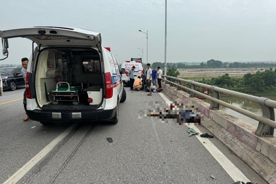 Vụ tai nạn ở cầu Hàn (TP Hải Dương) khiến 2 người thương vong do lái xe ô tô vượt không đúng quy định