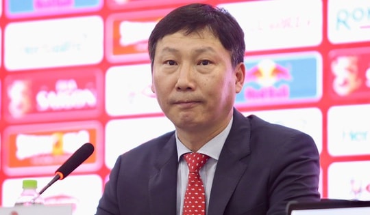 Huấn luyện viên Kim Sang Sik có phát biểu chê bai cầu thủ Việt Nam?