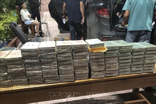 Bắt giữ vụ vận chuyển 100 bánh heroin từ Lào vào Việt Nam
