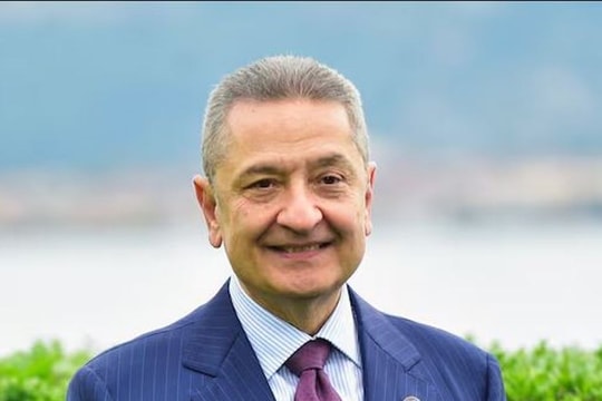 Các ngân hàng Italy "tiến thoái lưỡng nan" trong vấn đề rời khỏi Nga
