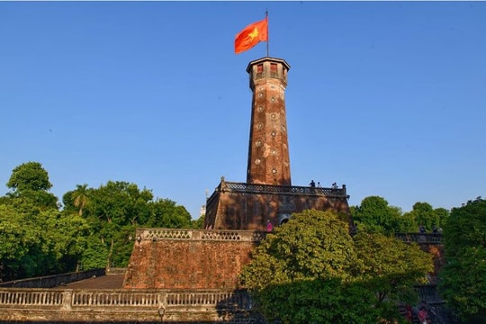 Từ từ biết hết