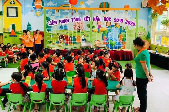 Vụ liên hoan lớp gây ồn ào: Người lớn cứng nhắc, trẻ con thiệt thòi