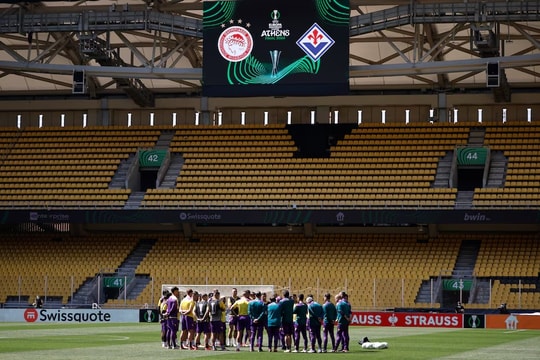 5.000 cảnh sát được triển khai cho trận chung kết UEFA Europa Conference League