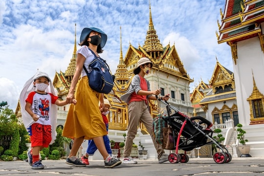 5 tour nước ngoài dịp hè đi cùng con nhỏ