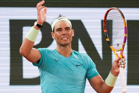 Nadal lần đầu bị loại ngay vòng một Roland Garros