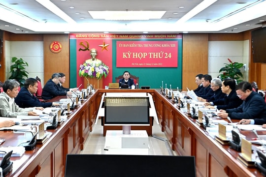 Xử lý cán bộ cấp cao có làm mất ổn định chính trị của đất nước?