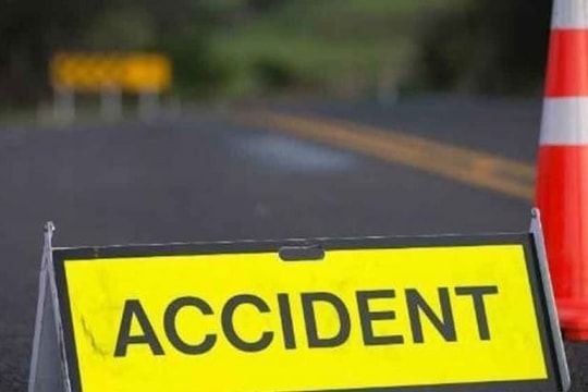 Xe buýt bị lật, rơi xuống mương nước khiến ít nhất 20 người tử vong ở Pakistan