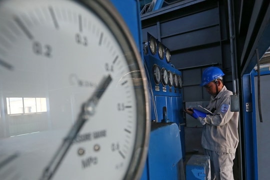 Tiêu thụ điện cả nước lần đầu tiên vượt 1 tỷ kWh mỗi ngày