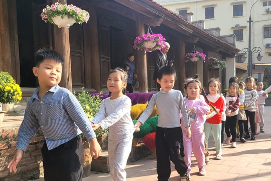 Khoảng trống chăm sóc sức khỏe tinh thần cho trẻ em
