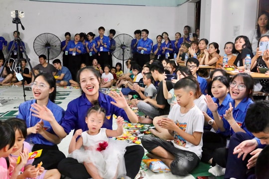 Học sinh khiếm thị Hải Dương vui Tết thiếu nhi