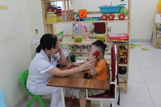 Gian nan đồng hành cùng trẻ tự kỷ
