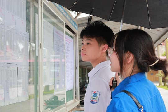 Cuối giờ chiều 1/6, Fanpage Báo Hải Dương livestream tại điểm thi Trường THPT Nguyễn Văn Cừ