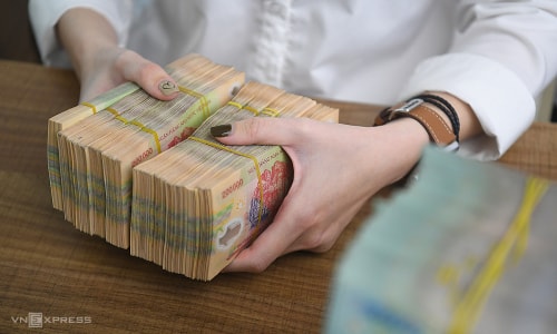 Tiền gửi dân cư tăng trở lại