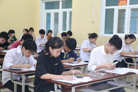 Gợi ý giải đề thi môn toán vào lớp 10 THPT công lập năm học 2024-2025 của Hải Dương