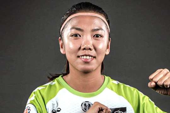 Huỳnh Như trở lại Việt Nam thi đấu