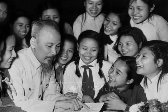 Chương trình đặc biệt nhân kỷ niệm 76 năm Ngày Bác Hồ ra Lời kêu gọi Thi đua ái quốc