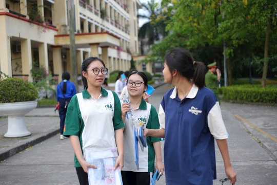 Đề thi môn lịch sử vào lớp 10 Trường THPT chuyên Nguyễn Trãi năm học 2024-2025