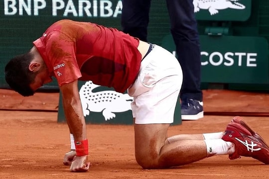 Djokovic rút khỏi Roland Garros