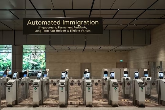 Cách nhập cảnh tự động khi du lịch Singapore