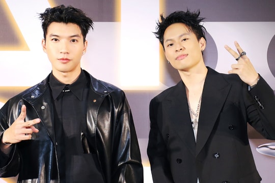30 ca sĩ hòa giọng trong MV show "Anh trai say hi"
