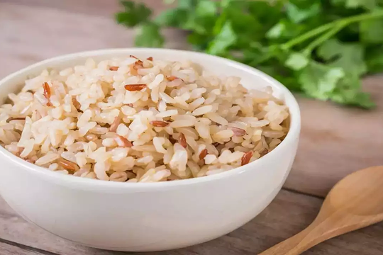 Mẹo ăn cơm vẫn giữ dáng
