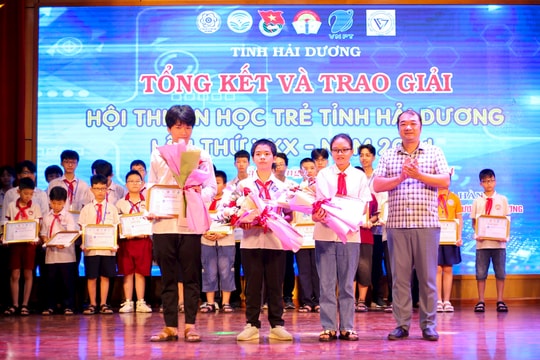 3 thí sinh giành giải nhất Hội thi tin học trẻ tỉnh Hải Dương