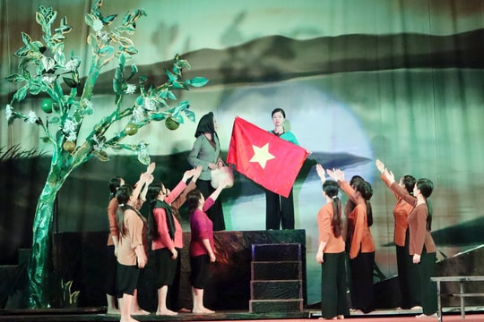 Vở diễn “Người con gái xứ Đông” sẽ tham dự Liên hoan kịch nói toàn quốc năm 2024