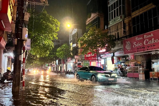 Tản mạn tháng sáu
