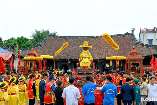 Ngôi đình làng tiến sĩ xứ Đông