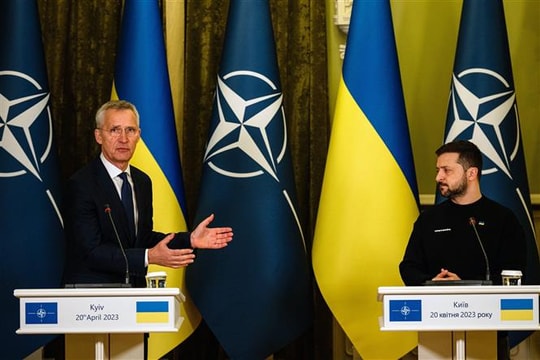 NATO cân nhắc thiết lập vị trí đặc phái viên thường trực tại Ukraine