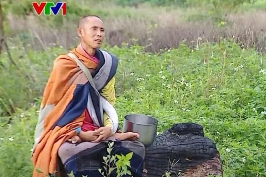 Ông Thích Minh Tuệ chỉ bộ hành trở lại khi không còn tụ tập đông người