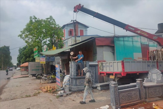 Tứ Kỳ giải toả 55 trường hợp vi phạm hành lang giao thông đường tỉnh và quốc lộ