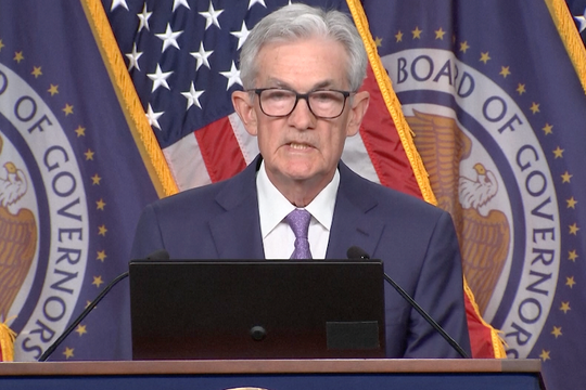 Fed giữ nguyên lãi suất cơ bản, dự báo sẽ cắt giảm một lần trong năm 2024