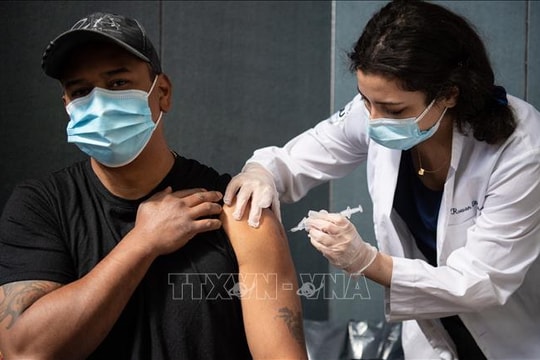 Chính phủ Mỹ tài trợ 500 triệu USD nghiên cứu các vaccine mới ngừa Covid-19