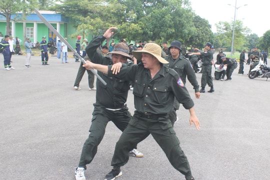 Hải Dương tập luyện chu đáo chuẩn bị cho lễ ra mắt Tổ bảo vệ an ninh, trật tự ở cơ sở