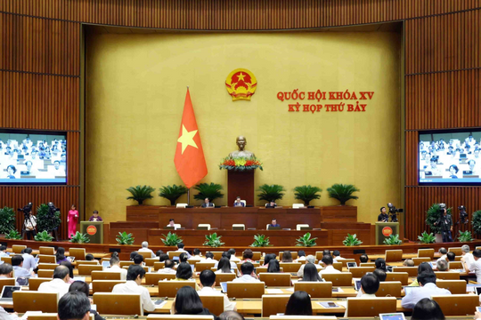 Hôm nay 17/6, Quốc hội bàn thảo về đường cao tốc Bắc-Nam, dự án Luật Công chứng
