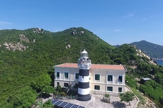 "Mắt biển" ở vịnh Nha Trang có gì đặc biệt mà du khách thích mê?