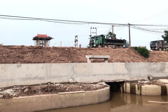 Vận hành cống lấy nước trạm bơm Tiên Kiều (Cẩm Giàng) trước thời hạn 3 tháng để phòng chống mưa lũ