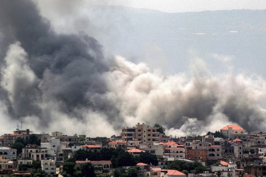 Hezbollah tiếp tục nã đạn vào Israel bất chấp cảnh báo