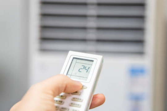 Việc nên làm sau khi tắt điều hòa để tiết kiệm tiền điện