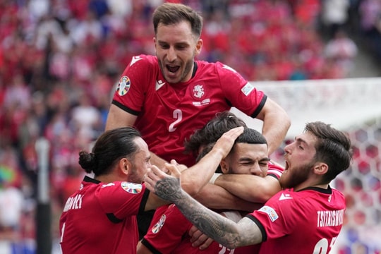 Bị Séc cầm hòa, Gruzia giành điểm đầu tiên tại EURO 2024
