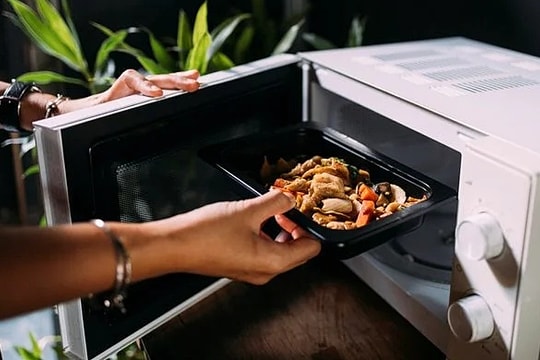 Những thực phẩm không nên hâm nóng