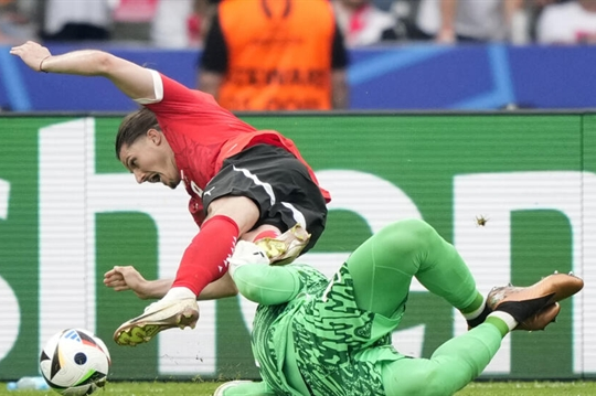 Euro round-up: Austria earns victory, Ukraine back on track, Mbappe missed